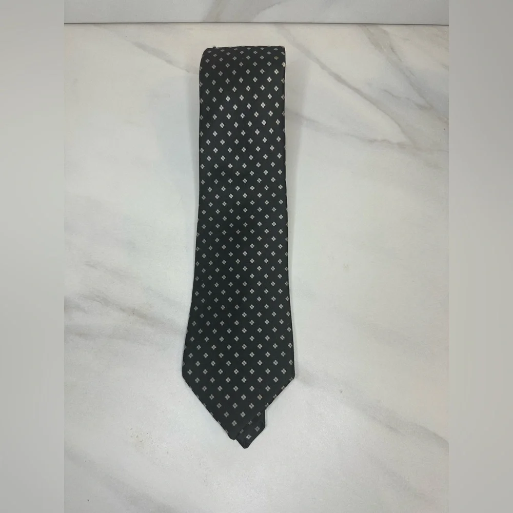 Oscar de la Renta classic elegant black/silver geometric silk velour tie